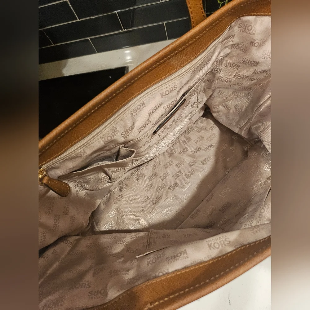 Michael Kors Signature Tote Bag- Brown - Picture 3 of 6